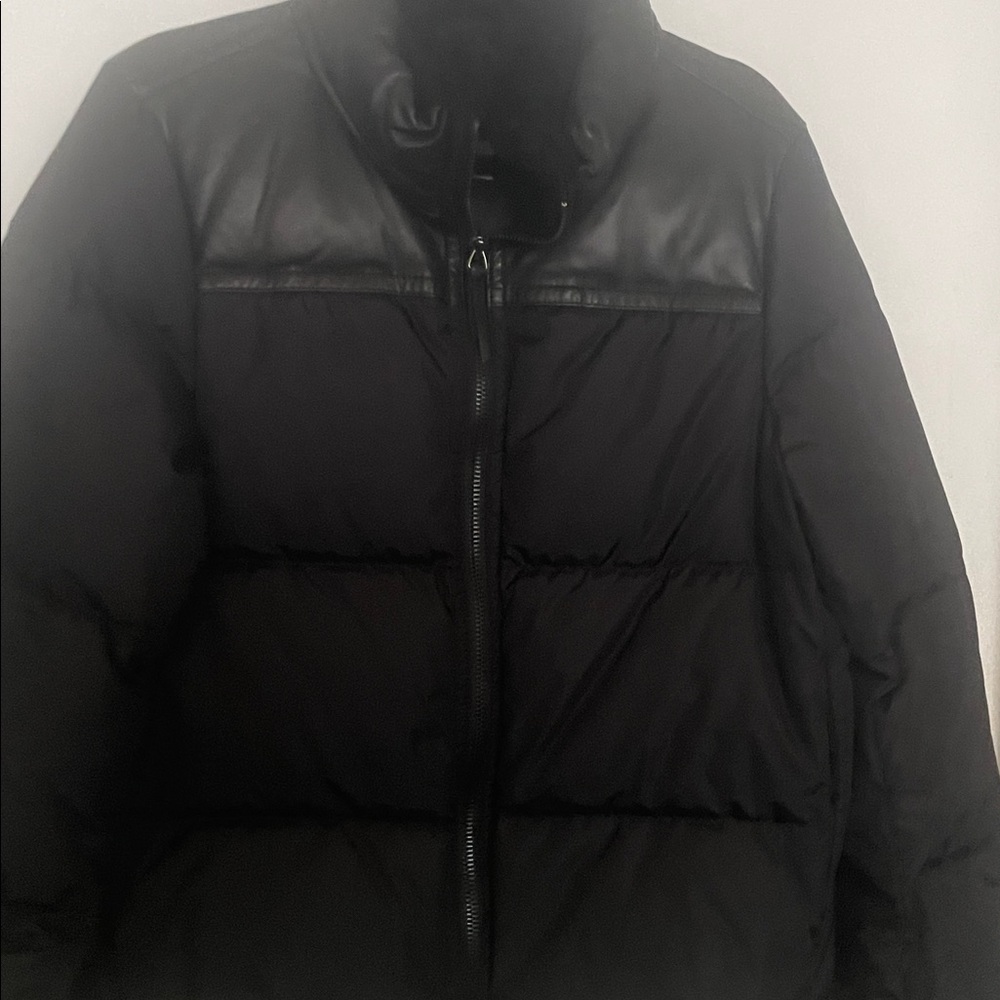 Men's Black Puffer Jacket with Lamb Leather Yoke Shearling Collar sz L